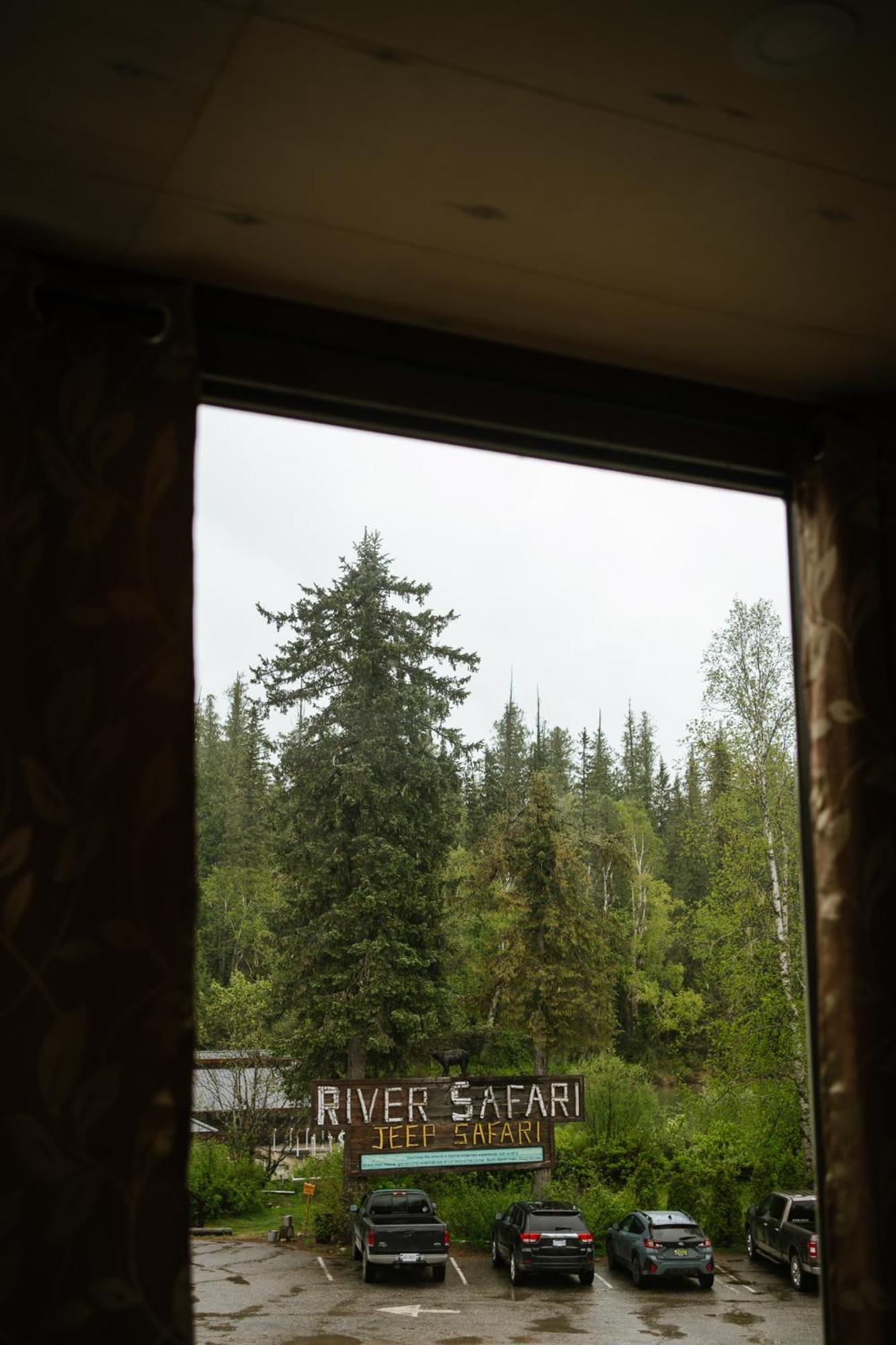 River Safari Bear Den Blue River Exterior photo